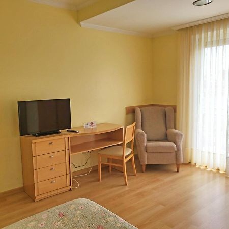 Hotel Villa Juanita O Grove Bagian luar foto