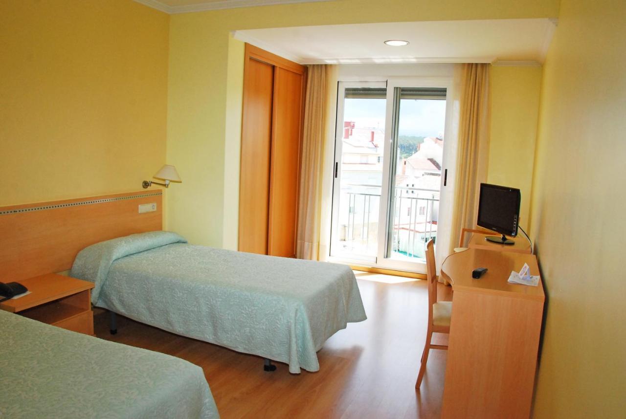 Hotel Villa Juanita O Grove Bagian luar foto
